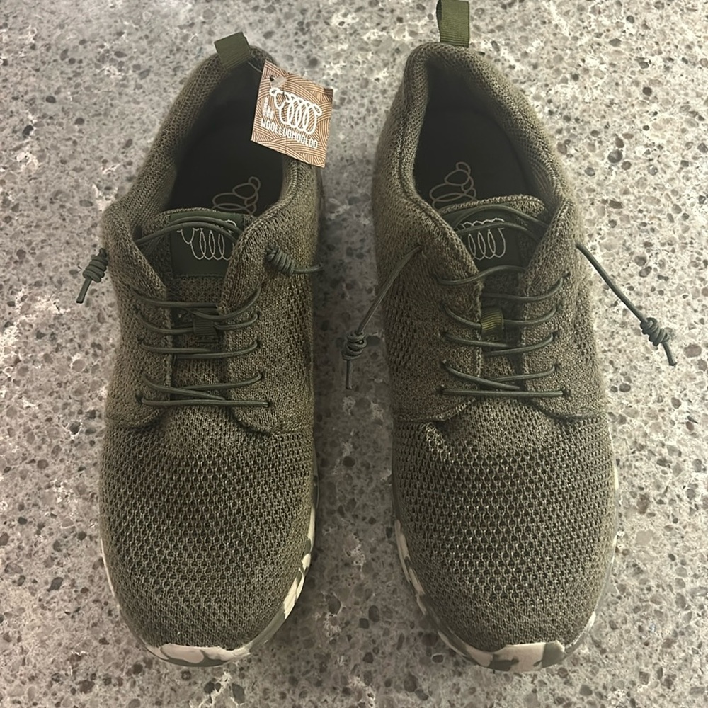Woolloomooloo Merino Wool Fraser Sneakers, Men’s US 10-10.5, Green/Camo, NWT - Picture 2 of 5